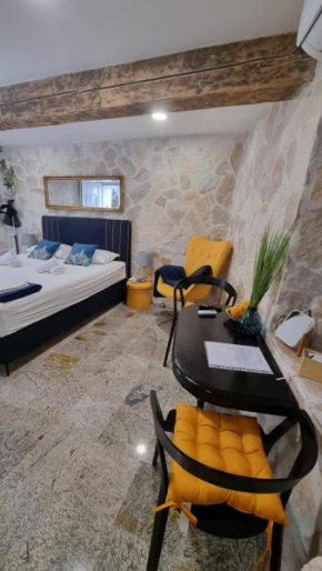Stone studio